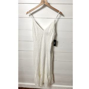 NWT Lulu’s White Lace Dress